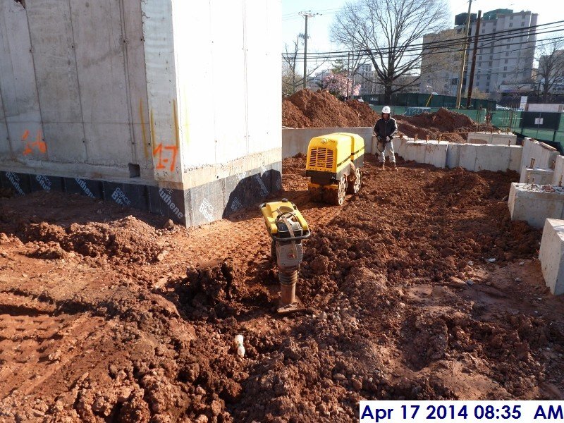 Finish compacting foundation walls around Elev. -1,2,3 Facing East  (800x600)